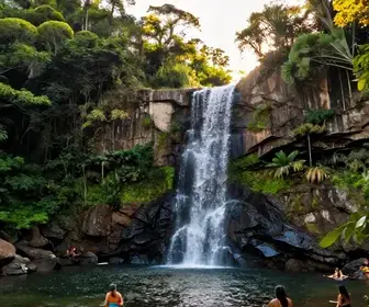 Descubra a Cachoeira do Abade: Um Paraíso Natural em Goiás Descubra a Cachoeira do Abade: Um Paraíso Natural em Goiás