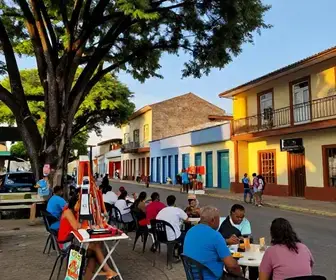 Descubra a Rua do Lazer em Pirenópolis: Atrações Imperdíveis Descubra a Rua do Lazer em Pirenópolis: Atrações Imperdíveis