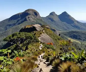 Explorando as Trilhas da Serra dos Pireneus em Goiás